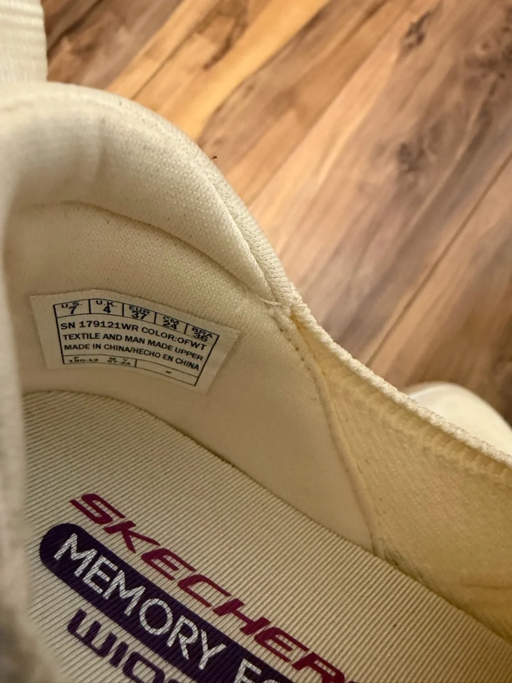 Skechers women’s Cream Knit Memory Foam Sneakers